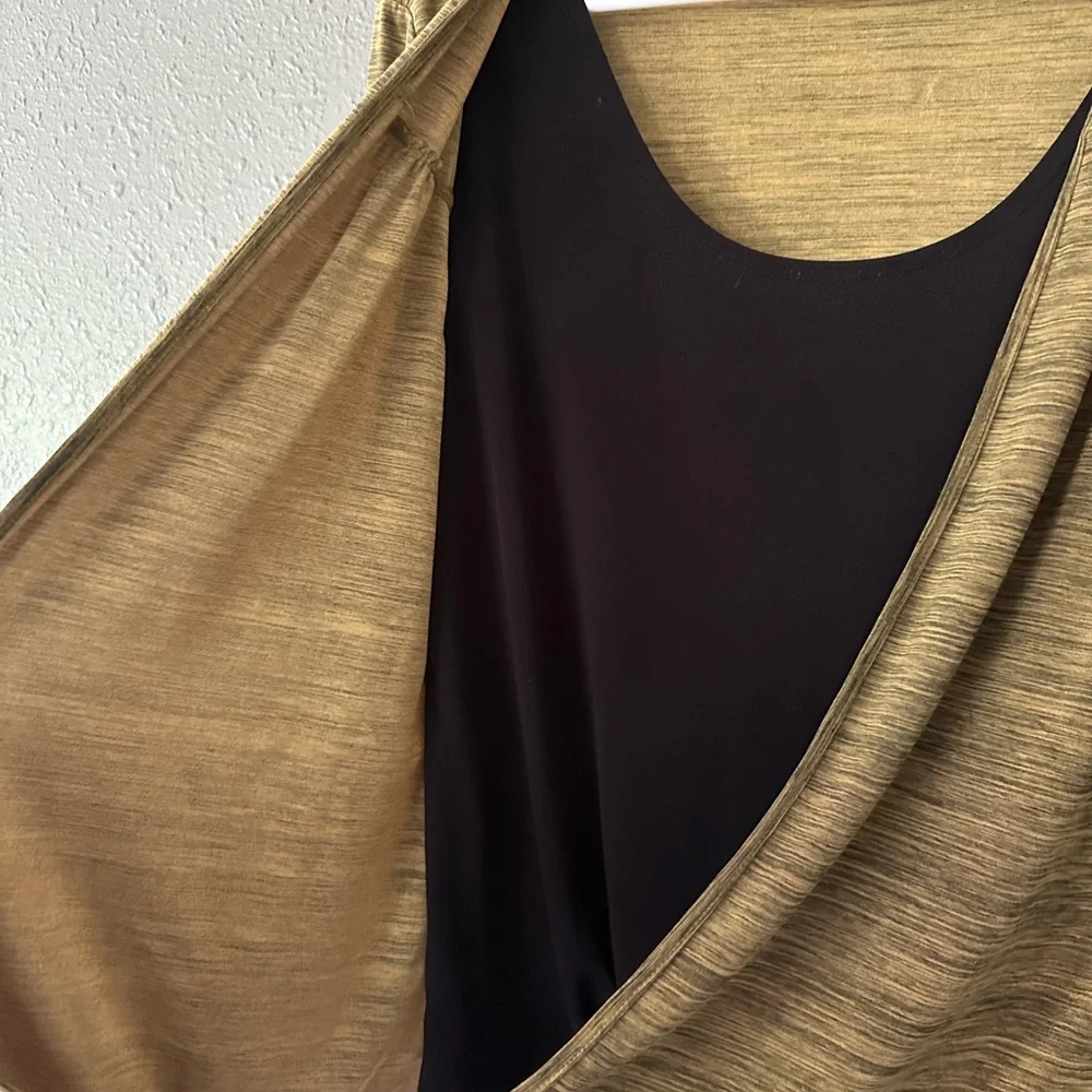 Women’s Size XL Gold and Black Top with Attached Tank, Long Sleeve, Tie Front - Picture 5 of 7